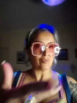 Snapshot of DesireSatler chatting on November 2025 04:37:01 AM DesireSatler online show from November 2025 04:37:01 AM