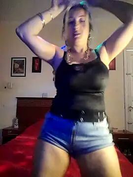 Snapshot of DesireSatler chatting on November 2025 09:35:01 PM DesireSatler online show from November 2025 09:35:01 PM