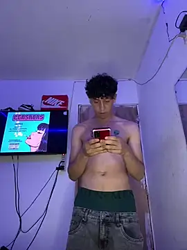 Snapshot of LatinBoysxxx chatting on March 2025 10:43:02 PM LatinBoysxxx online show from March 2025 10:43:02 PM