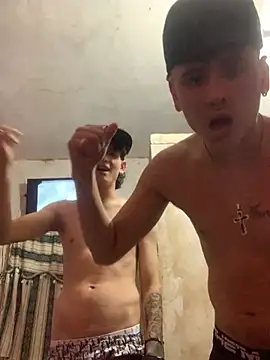 Snapshot of LatinBoysxxx chatting on March 2025 09:41:01 AM LatinBoysxxx online show from March 2025 09:41:01 AM