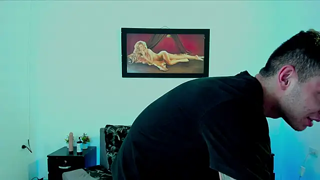 xXHot MalesXx online show from February 2025 10:00:02 PM