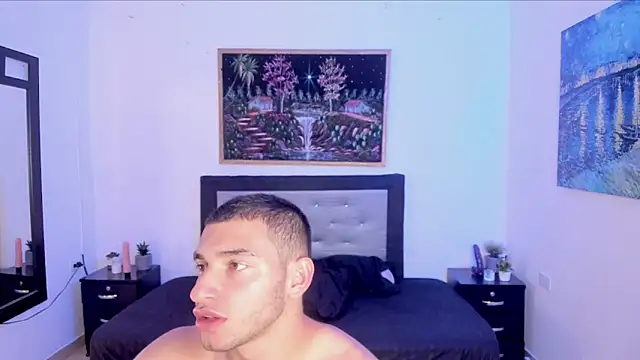 xXHot MalesXx online show from September 2025 06:52:02 PM