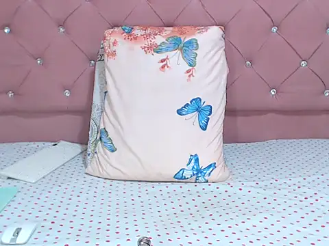 Snapshot of sharonbrown28 chatting on October 2025 09:34:01 PM sharonbrown28 online show from October 2025 09:34:01 PM