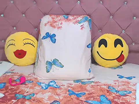 Snapshot of sharonbrown28 chatting on October 2025 09:50:01 PM sharonbrown28 online show from October 2025 09:50:01 PM