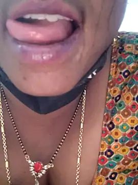 Snapshot of sana14 chatting on October 2025 09:28:01 AM sana14 online show from October 2025 09:28:01 AM