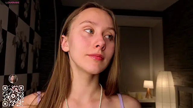 Snapshot of EthalBuffkin chatting on October 2025 07:23:02 PM EthalBuffkin online show from October 2025 07:23:02 PM