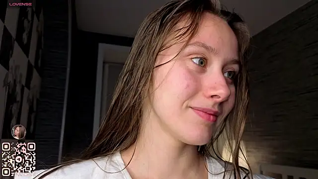 Snapshot of EthalBuffkin chatting on October 2025 07:14:01 PM EthalBuffkin online show from October 2025 07:14:01 PM