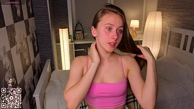 Snapshot of EthalBuffkin chatting on October 2025 07:09:02 PM EthalBuffkin online show from October 2025 07:09:02 PM