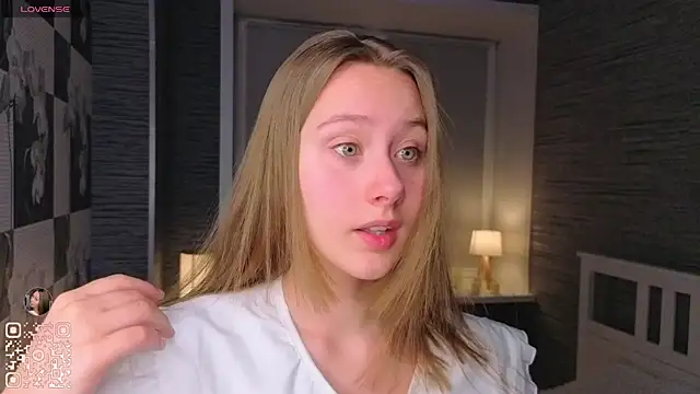 Snapshot of EthalBuffkin chatting on October 2025 07:14:02 PM EthalBuffkin online show from October 2025 07:14:02 PM