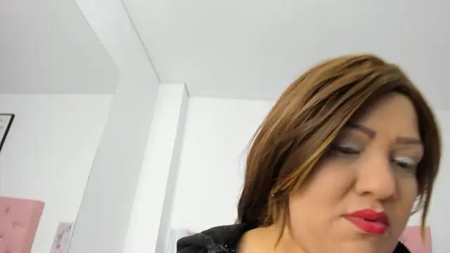 michell taylor   online show from March 2025 04:06:02 AM