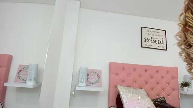 michell taylor   online show from September 2025 03:44:01 AM