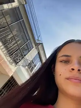 HannaRhodes online show from October 2025 01:01:01 PM