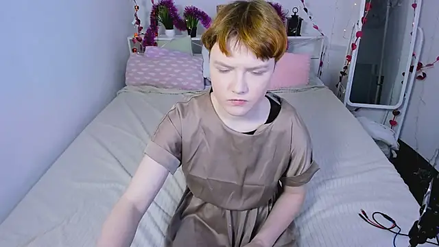 DreamyLuna online show from January 2025 08:32:01 PM