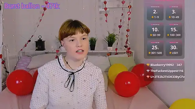 DreamyLuna online show from January 2025 02:45:02 AM