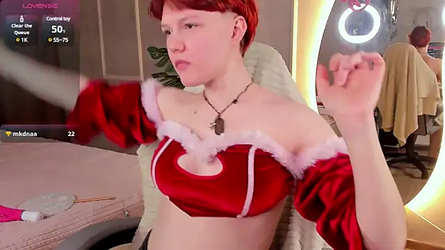 DreamyLuna online show from February 2025 12:19:01 AM