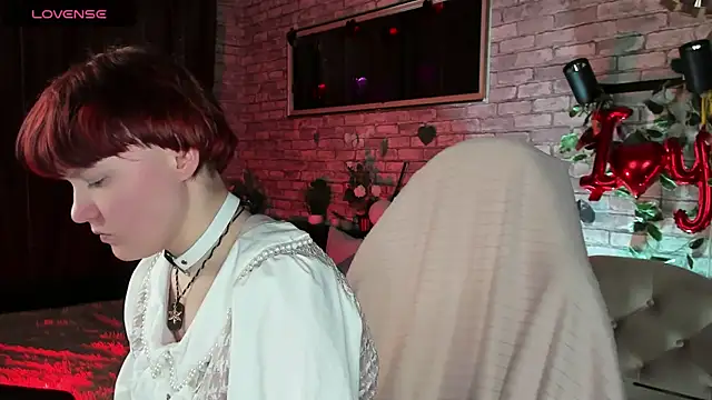 DreamyLuna online show from March 2025 08:32:01 PM