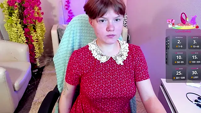 DreamyLuna online show from September 2025 08:41:02 PM