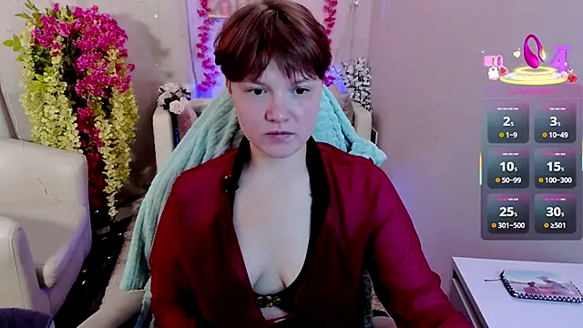 DreamyLuna online show from September 2025 08:43:01 PM