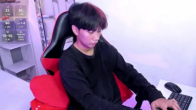 Eriol  online show from October 2025 11:51:02 AM