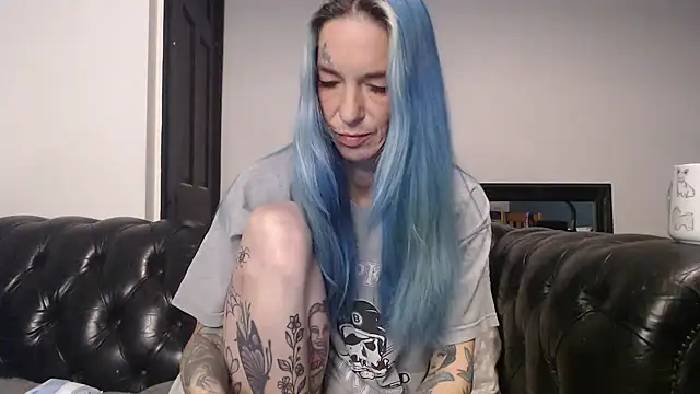 Snapshot of RavenryderUK chatting on January 2025 08:50:01 PM RavenryderUK online show from January 2025 08:50:01 PM
