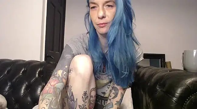 Snapshot of RavenryderUK chatting on February 2025 09:20:02 PM RavenryderUK online show from February 2025 09:20:02 PM