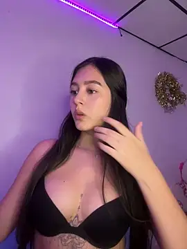 Snapshot of kanne_mia chatting on March 2025 03:54:02 AM kanne mia online show from March 2025 03:54:02 AM