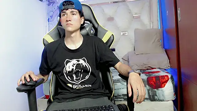 johnny cagee online show from October 2025 05:17:02 AM