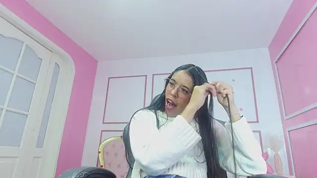 stephania t online show from December 2024 03:37:01 AM