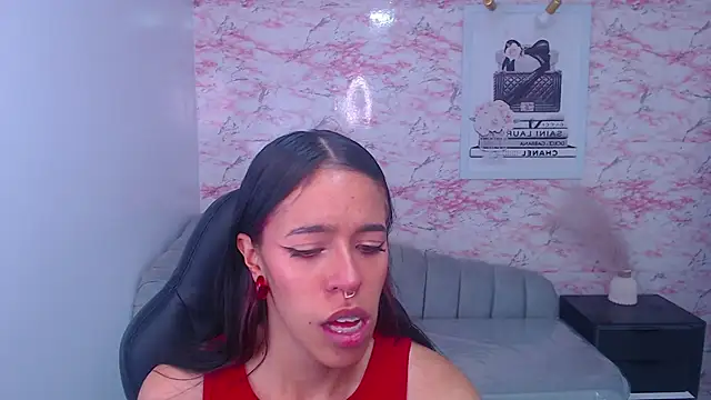 stephania t online show from October 2025 02:31:02 AM