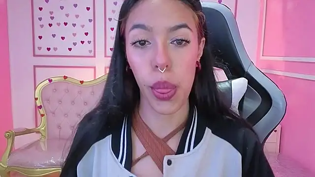 stephania t online show from October 2025 12:35:02 PM