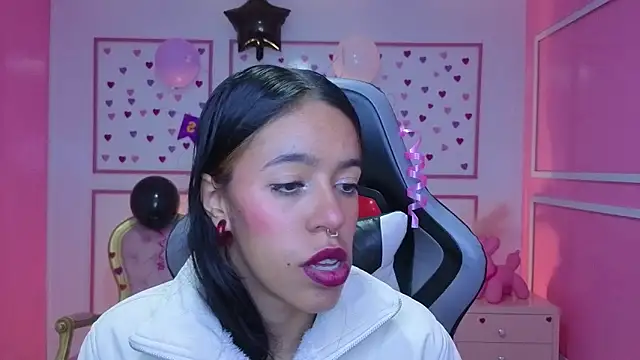 stephania t online show from October 2025 12:06:01 PM