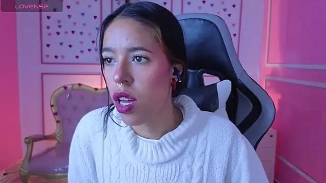 stephania t online show from October 2025 11:57:02 AM