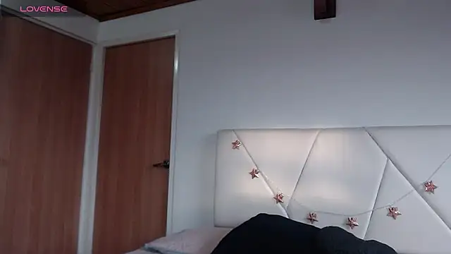 Snapshot of julz_03 chatting on December 2025 11:41:01 AM julz 03 online show from December 2025 11:41:01 AM