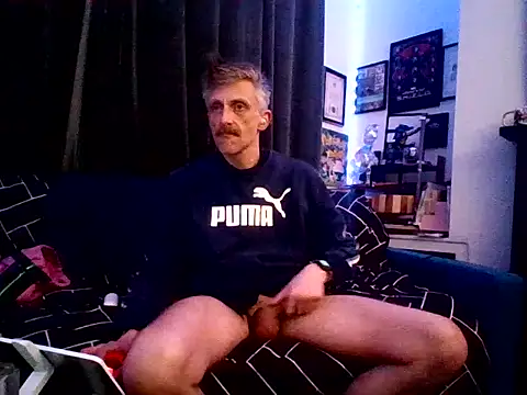 Snapshot of unclestefansdick chatting on March 2025 10:17:02 PM unclestefansdick online show from March 2025 10:17:02 PM