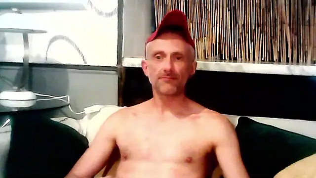 Snapshot of unclestefansdick chatting on September 2025 08:03:02 AM unclestefansdick online show from September 2025 08:03:02 AM