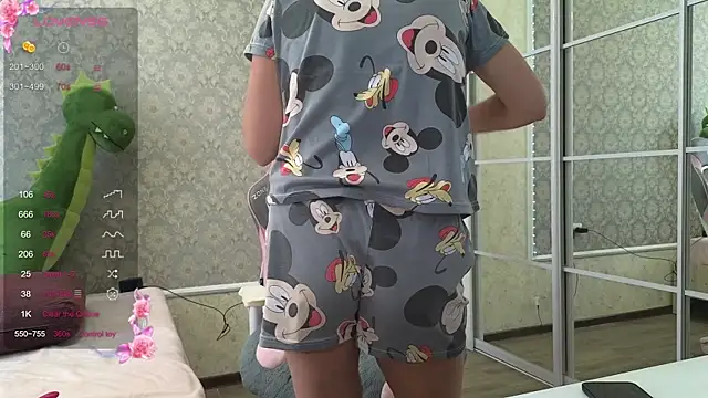 Snapshot of -DIVORA- chatting on October 2025 10:56:02 AM -DIVORA- online show from October 2025 10:56:02 AM