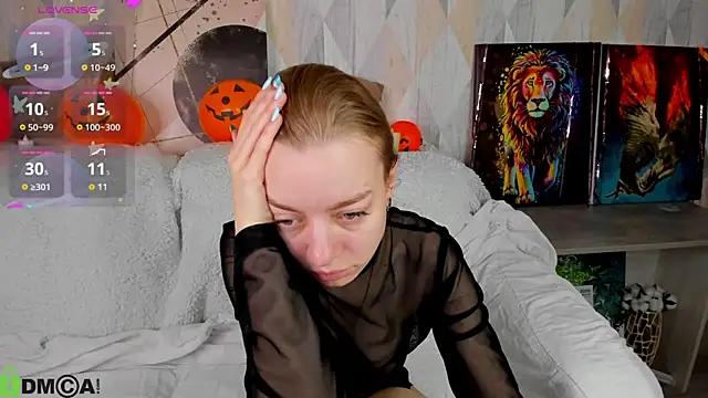 Snapshot of Michelle_Blond chatting on October 2025 07:30:02 AM Michelle Blond online show from October 2025 07:30:02 AM