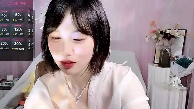 Snapshot of LaoSHI-999 chatting on March 2025 02:54:01 AM LaoSHI-999 online show from March 2025 02:54:01 AM