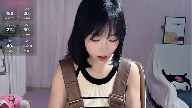 Snapshot of LaoSHI-999 chatting on September 2025 10:04:02 AM LaoSHI-999 online show from September 2025 10:04:02 AM