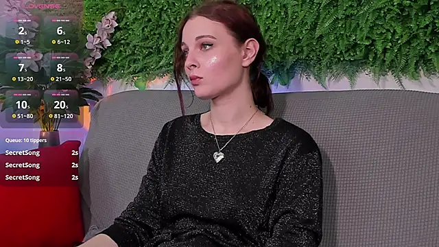 Snapshot of AprilAvery chatting on March 2025 07:36:01 PM AprilAvery online show from March 2025 07:36:01 PM