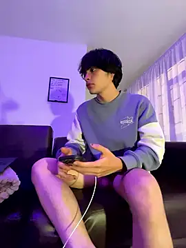 Ne0nn online show from December 2024 02:02:01 AM