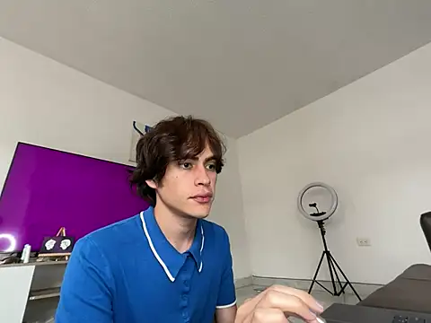 Ne0nn online show from January 2025 09:31:01 PM