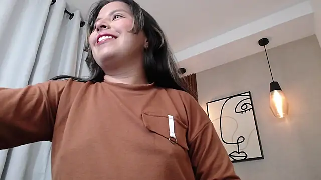 Snapshot of Sharlotte_Milk chatting on October 2025 11:07:02 AM Sharlotte Milk online show from October 2025 11:07:02 AM