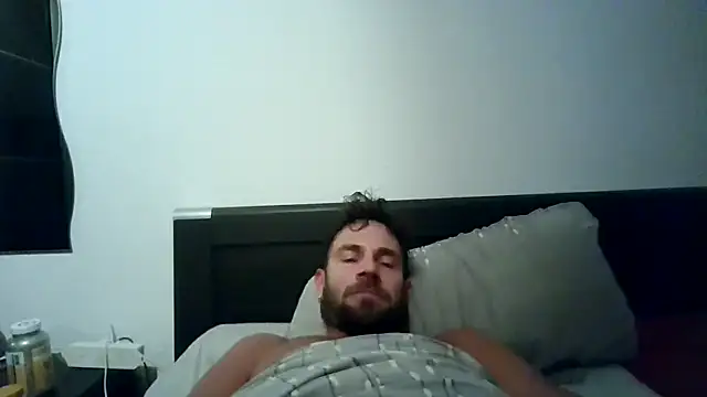 alpha-hunk online show from September 2025 08:01:02 PM