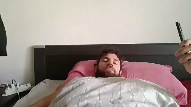 alpha-hunk online show from October 2025 07:32:01 AM