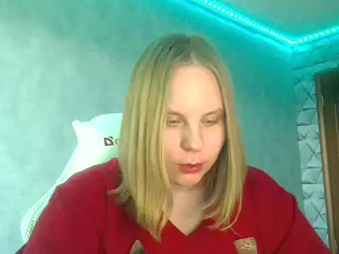Snapshot of Thalia__Star chatting on March 2025 12:22:01 PM Thalia Star online show from March 2025 12:22:01 PM
