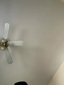 Snapshot of choclatepeaach chatting on November 2025 03:03:01 PM choclatepeaach online show from November 2025 03:03:01 PM