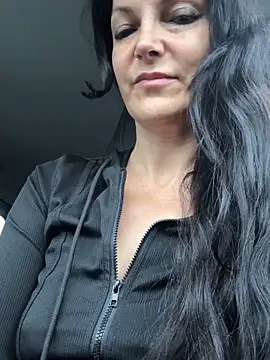 Snapshot of -OLYA- chatting on October 2025 06:22:02 AM -OLYA- online show from October 2025 06:22:02 AM