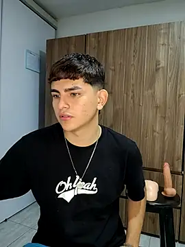 Snapshot of Lyam_ap chatting on September 2025 09:01:02 AM Lyam ap online show from September 2025 09:01:02 AM