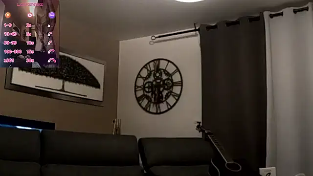 Snapshot of ApollonFit_x69 chatting on November 2025 09:46:02 PM ApollonFit x69 online show from November 2025 09:46:02 PM